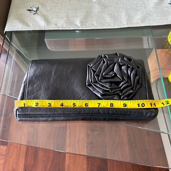 Barneys New York black leather clutch - Picture 5 of 7